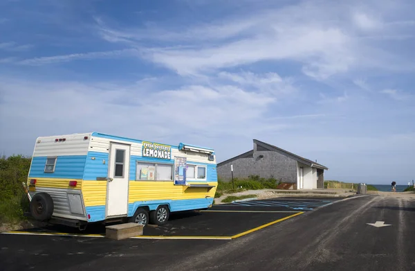 Montauk Czerwca Wagon Lemoniady Lody Jest Postrzegana Parkingu Montauk Nowy — Zdjęcie stockowe