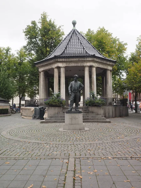 Осло Норвегия Септем23 Памятная Статуя Йохана Халверсона Композитора Дирижера Скрипача — стоковое фото
