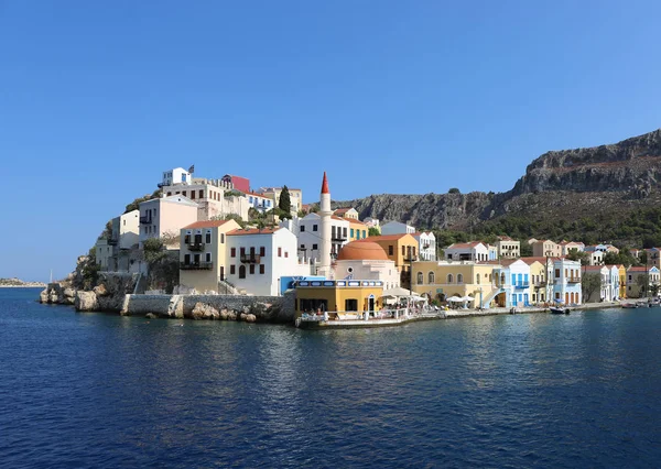 Kastellorizo, Yunanistan-Ağustos 10:View Kastellorizo Adası üzerinden bir Ferry.August 10,2018 Kastellorizo, Yunanistan.