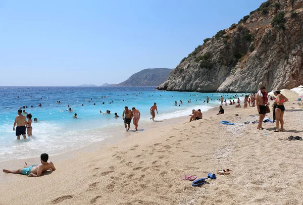 Kas Turecko Srpen Turisté Užívají Den Slavné Pláži Kaputas Srpen — Stock fotografie
