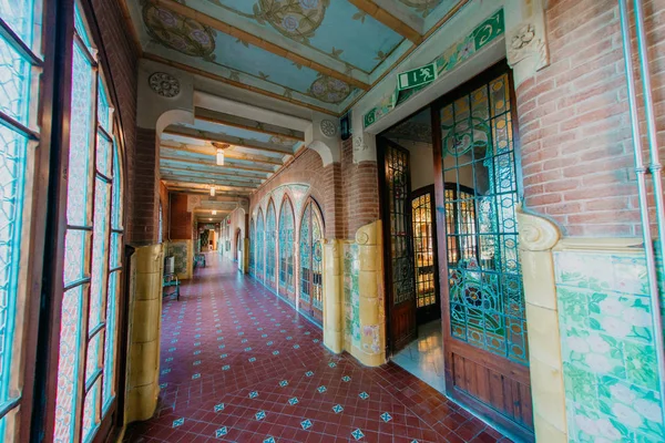 Institut Pere Mata Reus, Katalonya, İspanya bir psikiyatri hastanesinde olduğunu. Katalan modernist mimar Llus Domnech tarafından ı tasarlanmıştır Montaner 1897-1912 arasında.