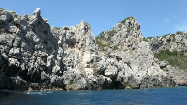 Jazdy Łodzi Paleokastritsa Liapades Beach Wyspie Korfu Grecja Przekazywanie Przez — Wideo stockowe