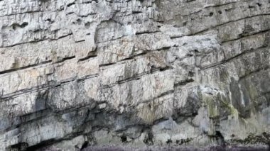bir tekne ile uzun liapades Cennet plaj Korfu Adası (Yunanistan) sürüş. Tebeşir cliff Tortul kayalar.