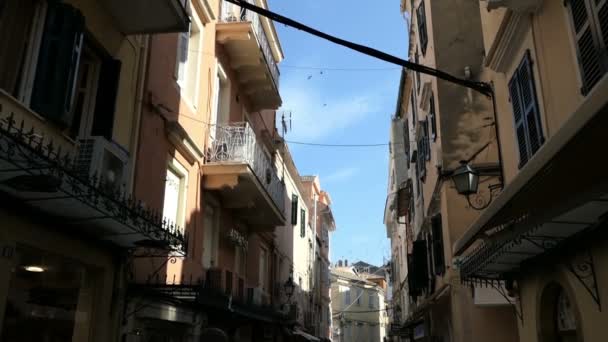 Corfu Stad Corfu Griekenland Mei 2018 Groep Van Mensen Wandelen — Stockvideo