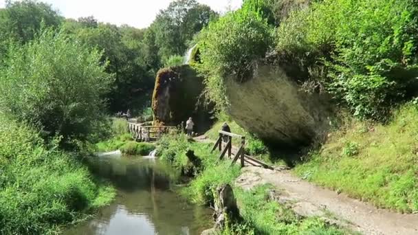 Nohn Renânia Palatinado Alemanha Agosto 2018 Pessoas Que Visitam Cachoeira — Vídeo de Stock