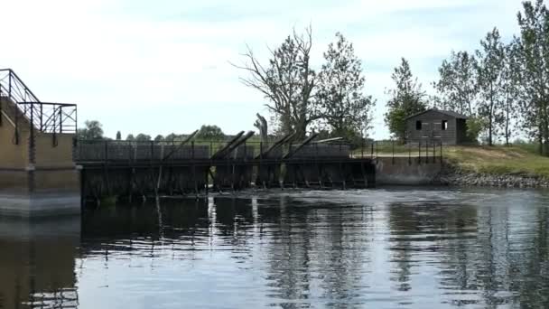 Herdeiro Agulha Histórica Rio Havel Lado Aldeia Guelpe Havelland Alemanha — Vídeo de Stock