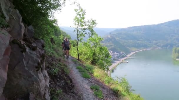 Beilstein Rhineland Palatinate Germany August 2019 Senior People Hiking Moselkrampen — Stock Video