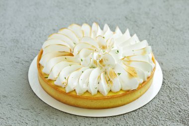 Kremalı limonlu pasta.