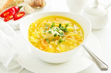 Lahana ile Rus geleneksel çorba,