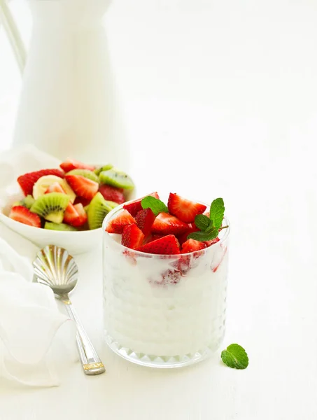 Yaourt Aux Fraises Petit Déjeuner Diététique — Photo