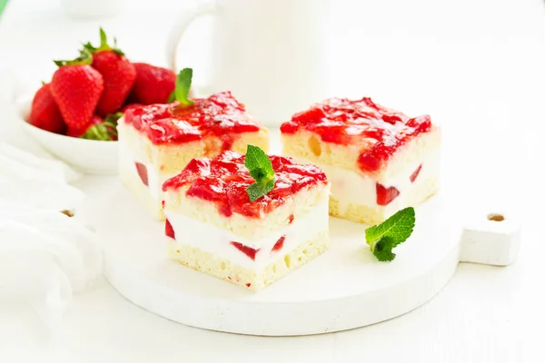 Tarta Queso Con Fresas Fondo Cerca — Foto de Stock