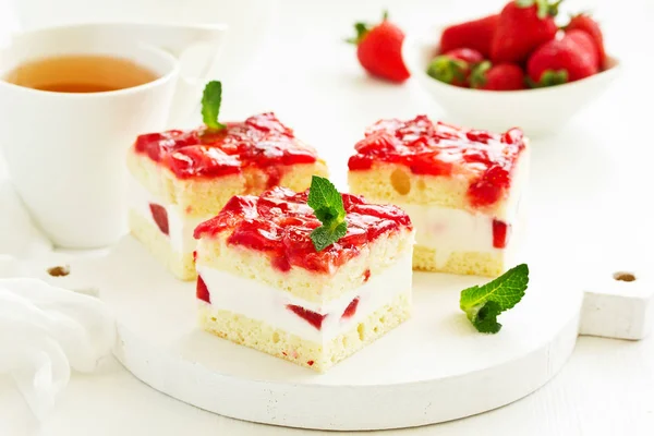 Gâteau Fromage Avec Des Fraises Sur Fond Gros Plan — Photo