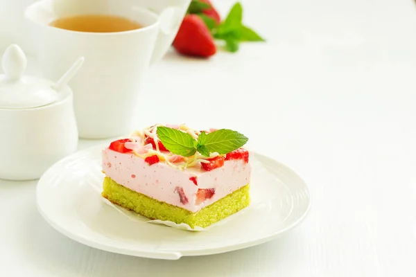 Gâteau Fromage Avec Des Fraises Sur Fond Gros Plan — Photo