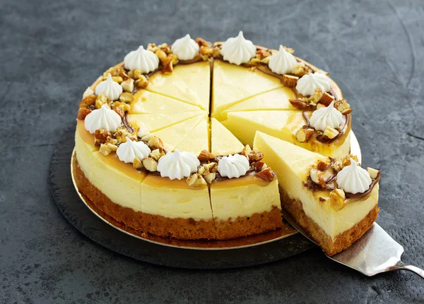 Maravilloso Pastel Queso Caramelo Con Caramelo Casero Nueces Chocolate —  Fotos de Stock