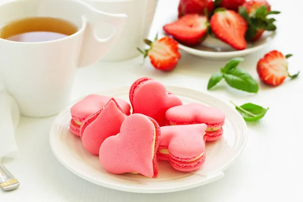 French Pastry Makaron Heart Shape Valentine Day Selective Focus — Stock Photo, Image