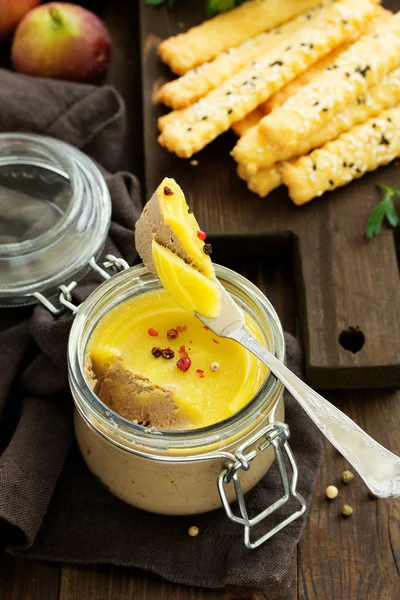 Chicken Pate Pat Served Cheese Biscuits — Stock Photo, Image