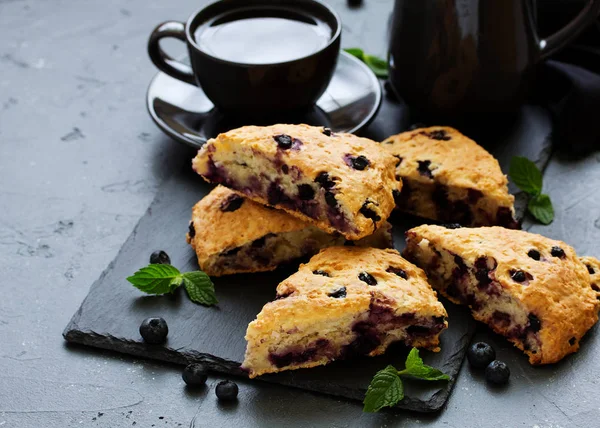 Scones Mit Haferflocken Blaubeeren Und Kokosnuss — Stockfoto