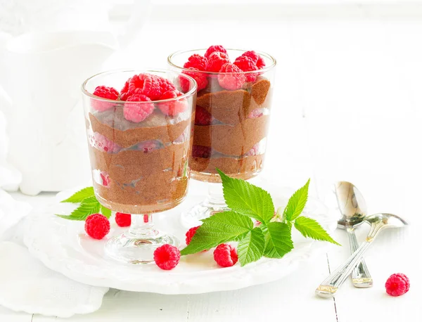 Mousse Chocolate Con Frambuesas Enfoque Selectivo —  Fotos de Stock