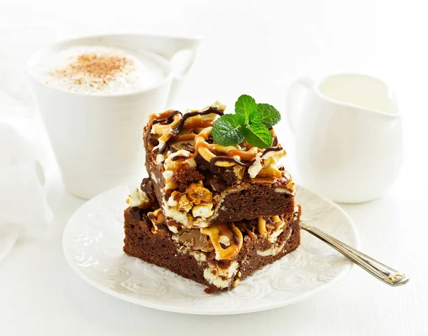 Brownie Chocolate Con Caramelo — Foto de Stock
