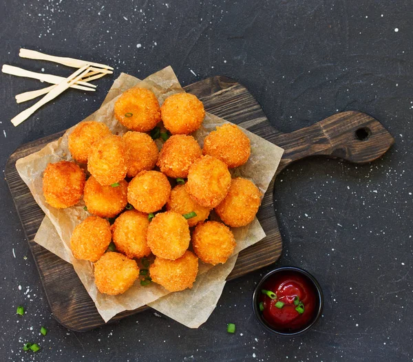 Bolas Queso Con Salsa Tomate —  Fotos de Stock