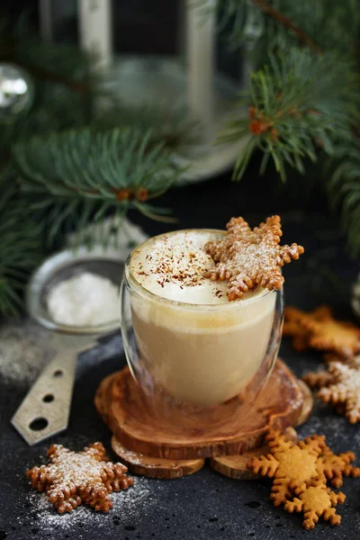 Gingerbread Snowflake Cookie Cup Cappuccino Christmas — Stock Photo, Image
