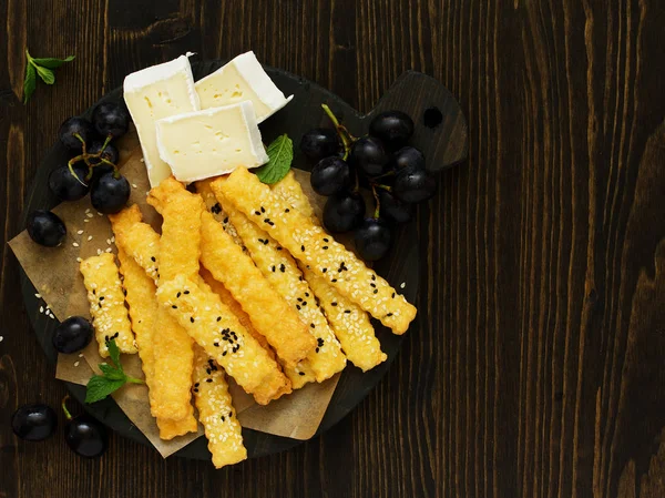 Homemade Cheese Biscuits Grapes Brie Cheese — Stock Photo, Image