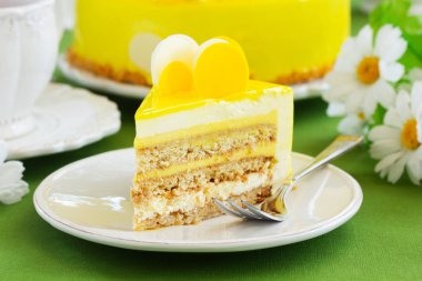 Tatlı kremalı ve pürüzsüz..