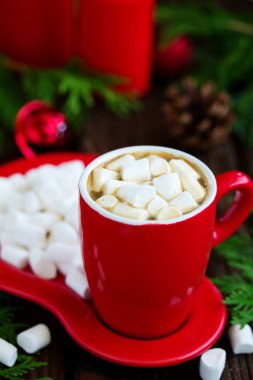 Hatmi ve yeni yıl tatile kakao fincan.