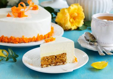 havuçlu kek pecans ile sırlı mus, tatlım.