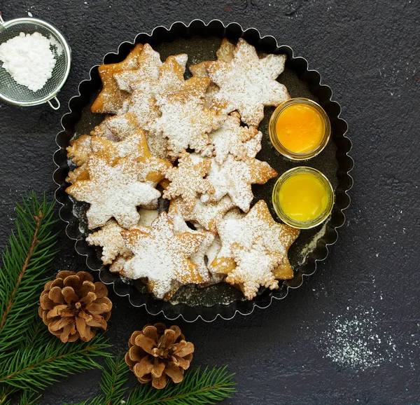 Weihnachten Ingwerkekse Form Von Schneeflocken — Stockfoto