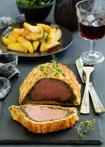 Boeuf Noël Maison Wellington Avec Une Croûte Pâtisserie — Photo