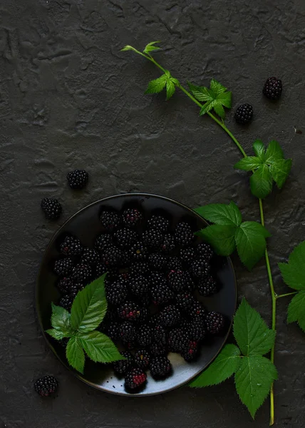 Fresh Blackberries Dark Background View — Stock Photo, Image