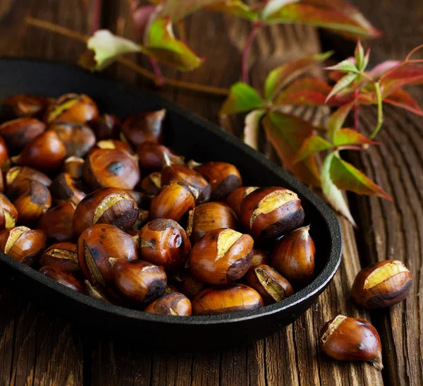 Roasted Chestnuts Old Board Selective Focus — Stock Photo, Image