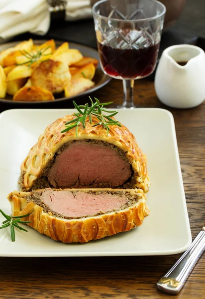 Hemmagjord Jul Beef Wellington Med Konditorivaror Skorpa — Stockfoto