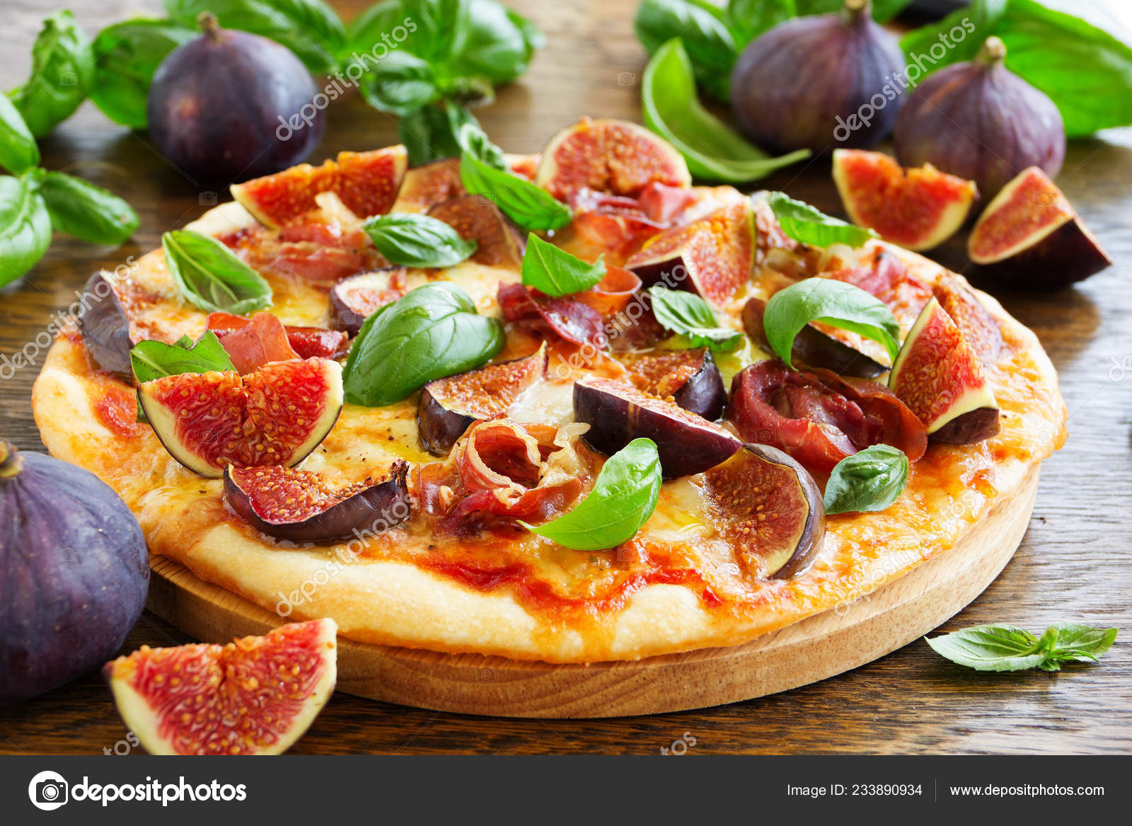 Pizza Figs Prosciutto Mozzarella Stock Photo by ©ld1976 233890934