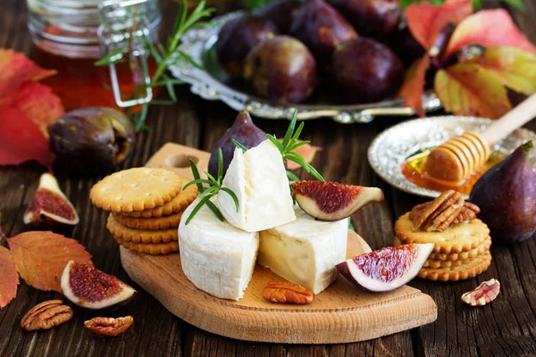 Delizioso Domani Camembert Fichi Miele — Foto Stock