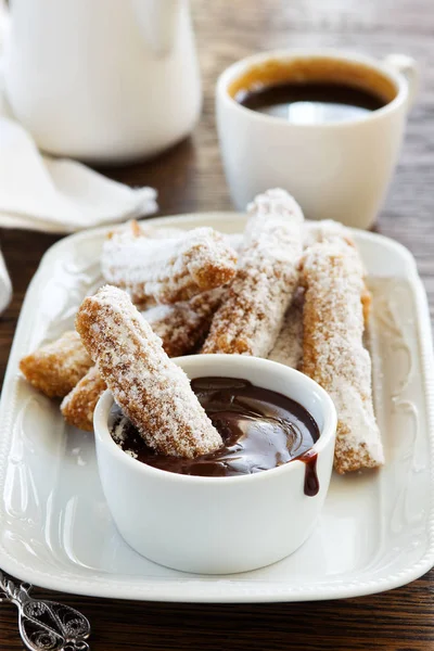 Churros Met Warme Chocolade Gepoederde Suiker — Stockfoto