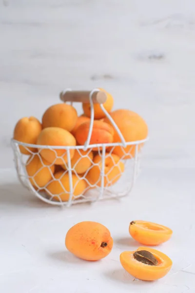 Apricots Peaces Metal Basket Summer Fruit Concept Harvesting Organic Fruits — Stock Photo, Image