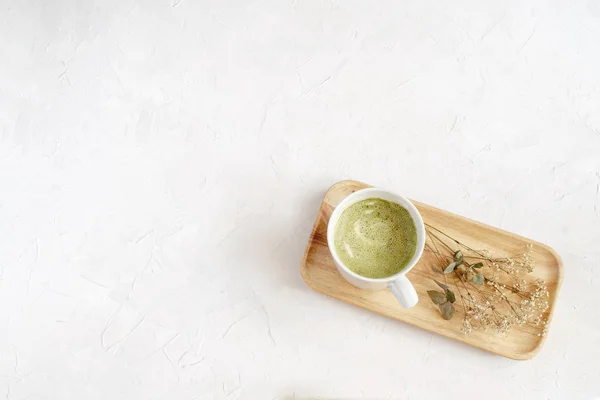 Healthy Coffee Alternative Matcha Latte White Cup Wooden Tray Top — Stock Photo, Image