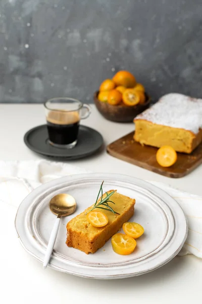 Pause Café Boulangerie Maison Gâteau Orange Servi Décoré Kumquats Frais — Photo