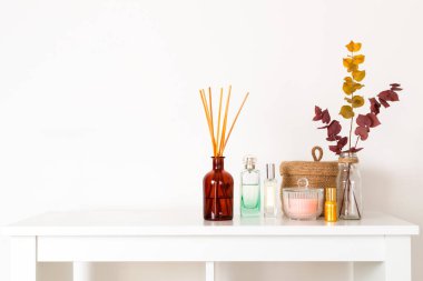 İskandinav Hygge tarzı, ev iç-Aroma difüzör ile Wo