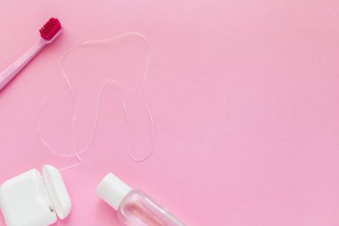 Diş hijyeni - diş fırçaları, diş ipi, gargara düz yatıyordu