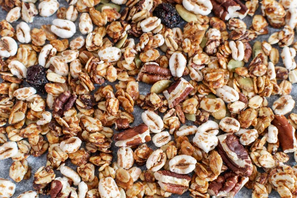 Granola buatan sendiri organik dengan tekstur kacang pecan — Stok Foto