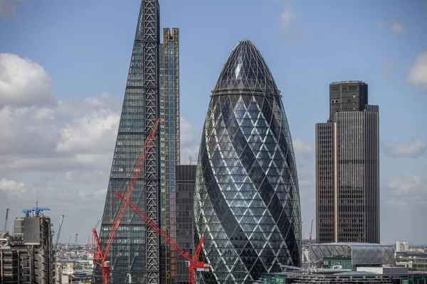 Panoramę Londynu Tle Niebieskiego Nieba — Zdjęcie stockowe