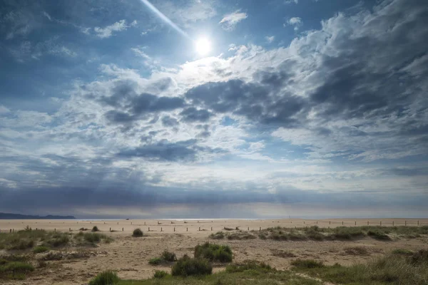 Lynnig Molnig Morgon Dune Beach San Pere Pescador Catalunya Spanien — Stockfoto