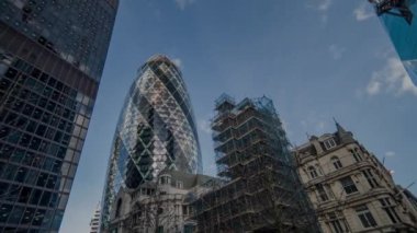 Londra, İngiltere - iplik 05 Mart 2018 - arıyorum uzun boylu gökdelenler ve Londra finans merkezi binalarda kadar çekim