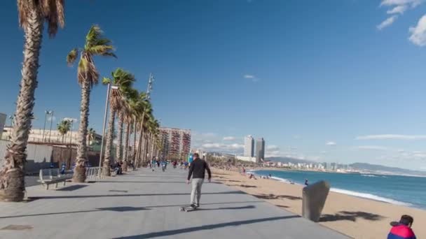 Barcelona Hiszpania Marca 2018 Pov Strzał Podróżując Sąsiedztwie Plaży Barceloneta — Wideo stockowe