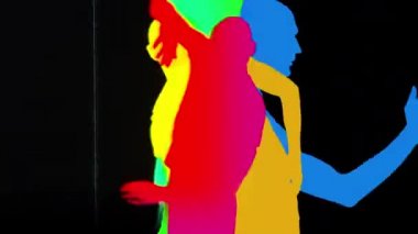 çağdaş bir tarzda usta erkek dansçı. Bu dizi bir gölge dansçı silueti olduğunu