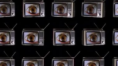 Televizyon ile büyük eyes aksaklık ve distorsiyon etkisi ile ekranlarda etrafa uzayda döndürme