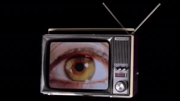Τηλεόραση Περιστρεφόμενες Χώρο Μεγάλο Μάτι Κοιτώντας Γύρω Στην Οθόνη Εφέ — Αρχείο Βίντεο